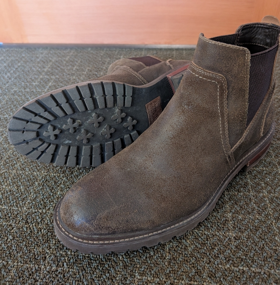Johnston & Murphy Chelsea Slip On Boots - Picture 3 of 9